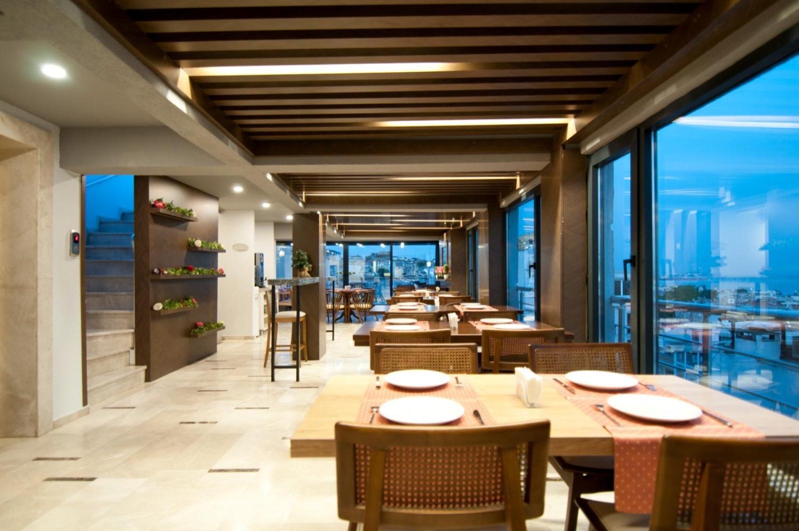 Royce Hotel Istanbul Bagian luar foto