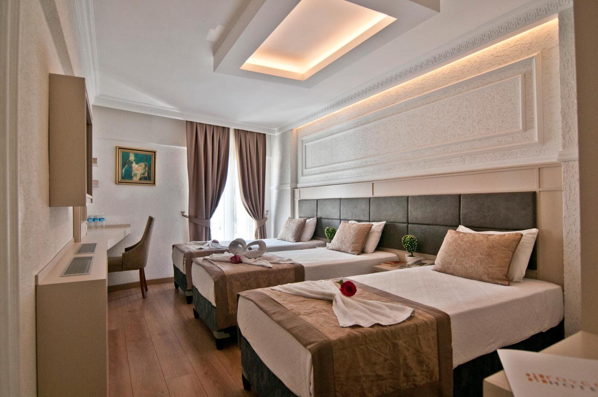 Royce Hotel Istanbul Bagian luar foto