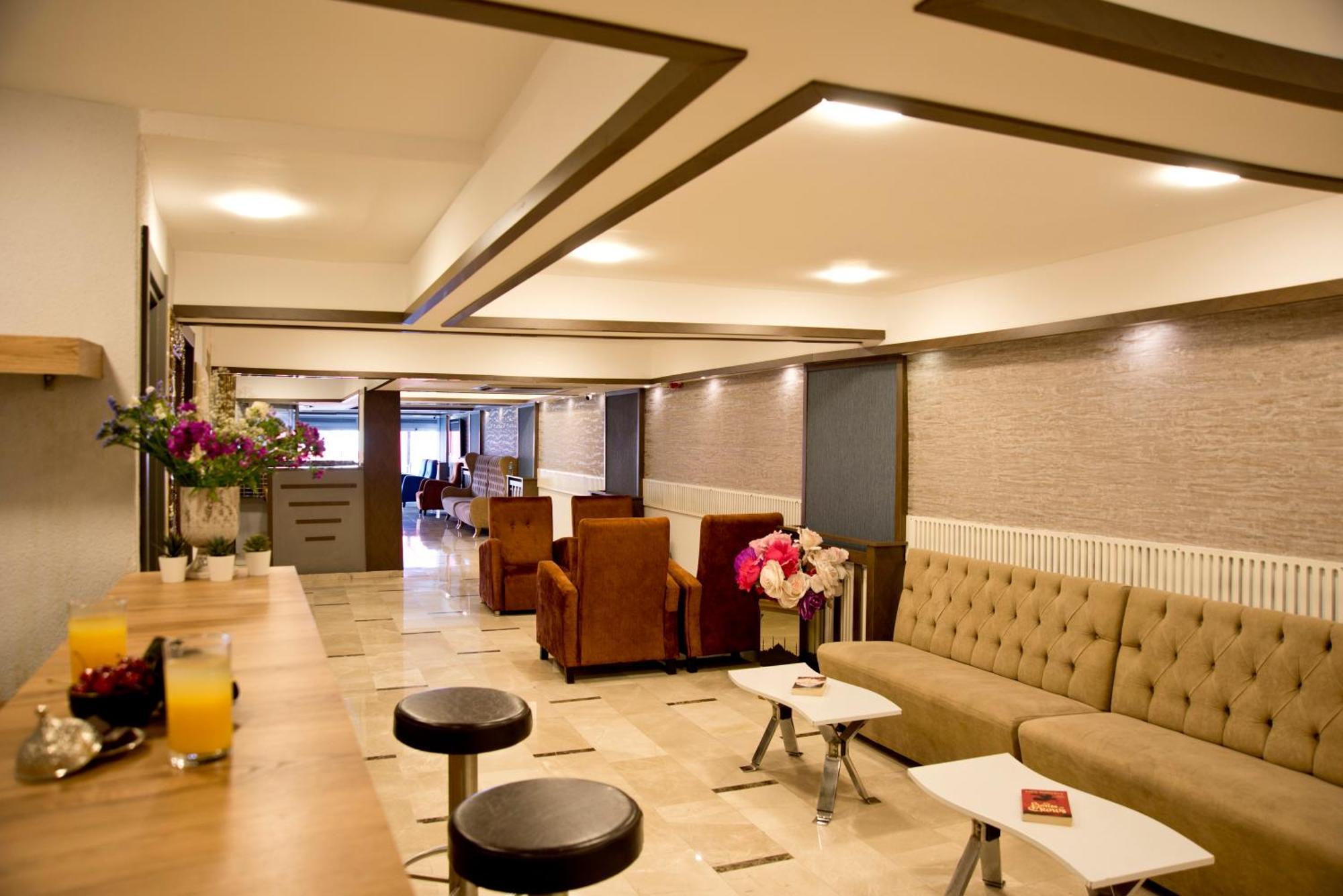 Royce Hotel Istanbul Bagian luar foto