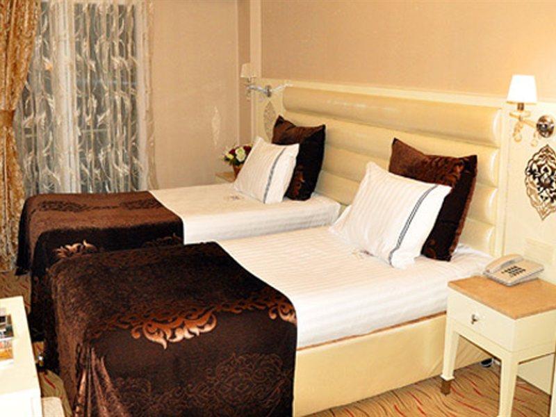 Royce Hotel Istanbul Bagian luar foto