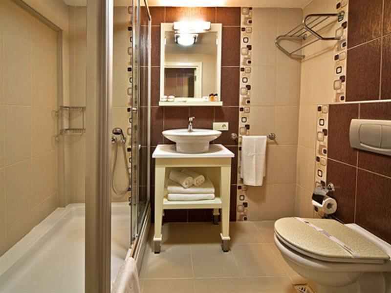 Royce Hotel Istanbul Bagian luar foto