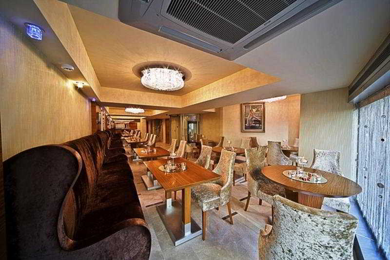 Royce Hotel Istanbul Bagian luar foto